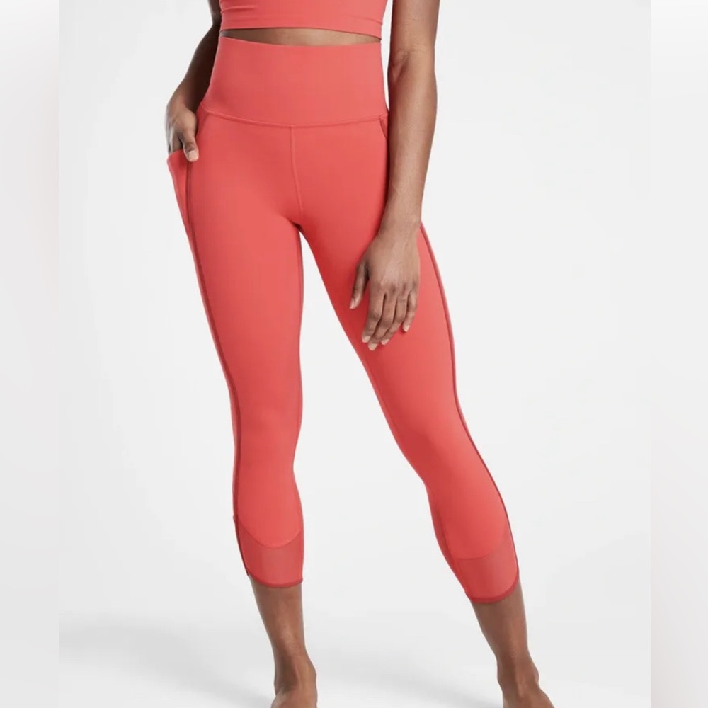 Athleta Salutation Stash Pocket Intention Capri in Lychee Red Powervita